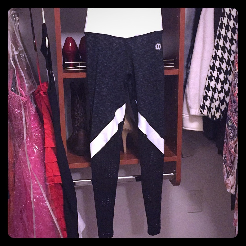 Dtinas Ruched Bum Workout Leggings